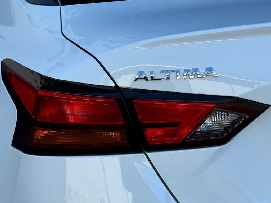 Thumbnail: 2020 Nissan Altima - 7