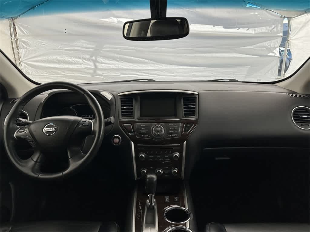 2015 Nissan Pathfinder SL 10