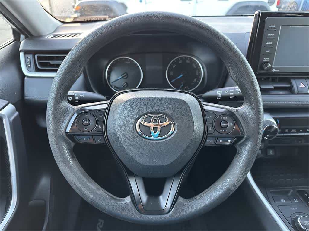 Thumbnail: 2021 Toyota RAV4 - 15