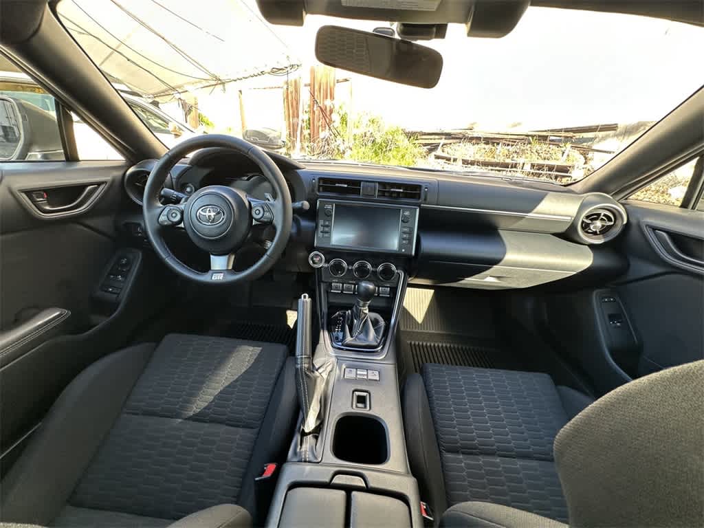 Thumbnail: 2024 Toyota GR86 - 9