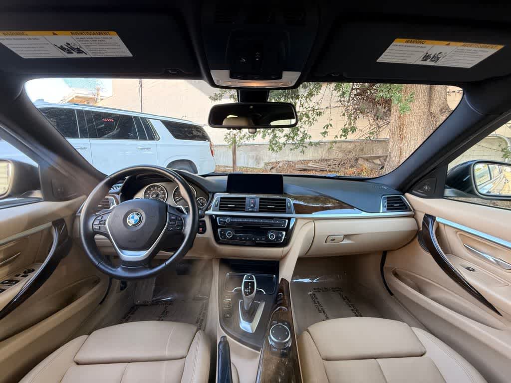 Thumbnail: 2016 BMW 3 Series - 10