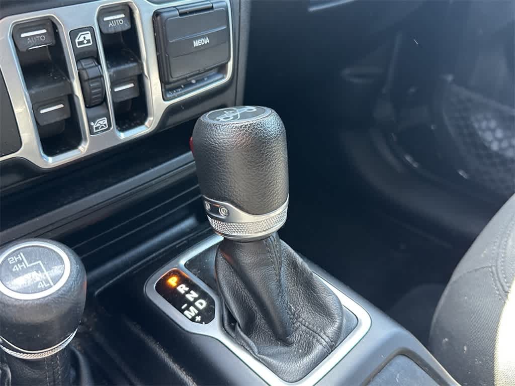 Thumbnail: 2018 Jeep Wrangler - 18