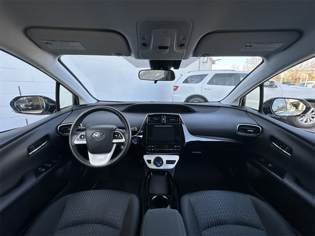 Thumbnail: 2017 Toyota Prius Prime - 10