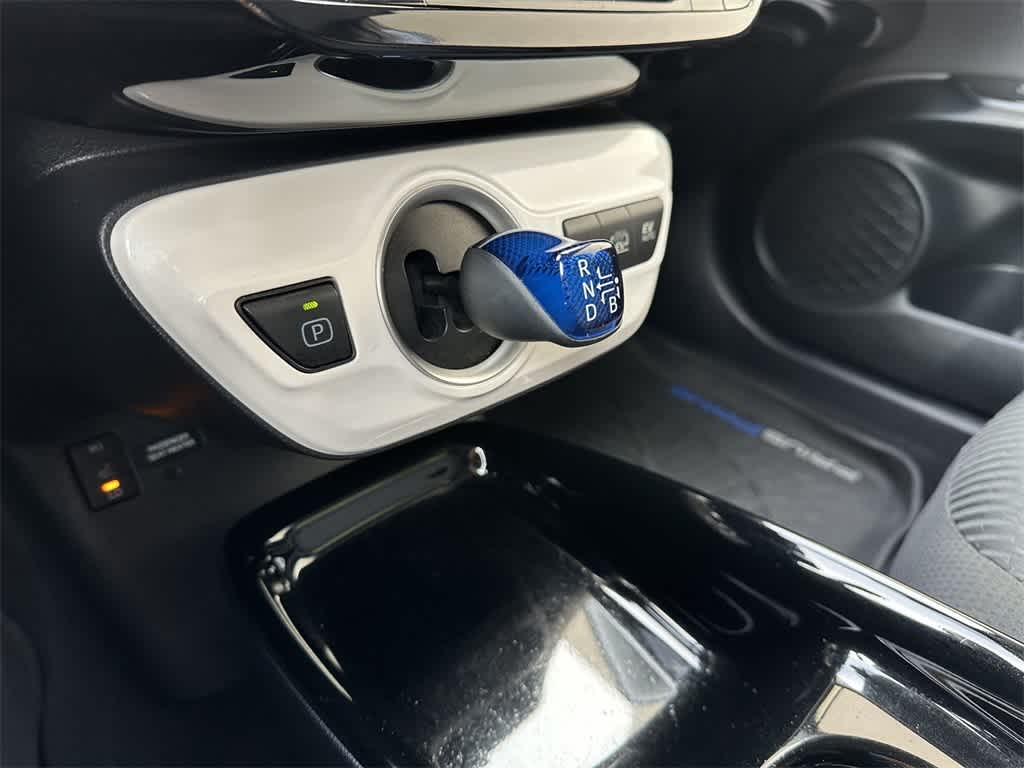 Thumbnail: 2019 Toyota Prius Prime - 17