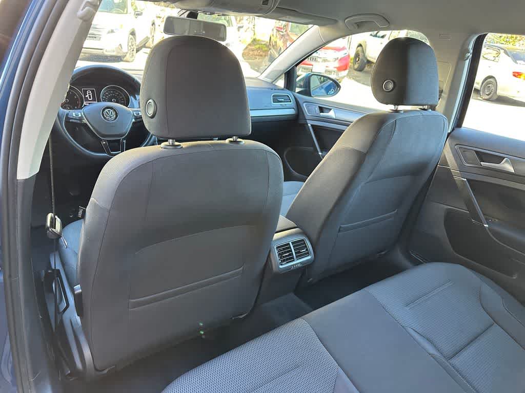 Thumbnail: 2019 Volkswagen e-Golf - 12