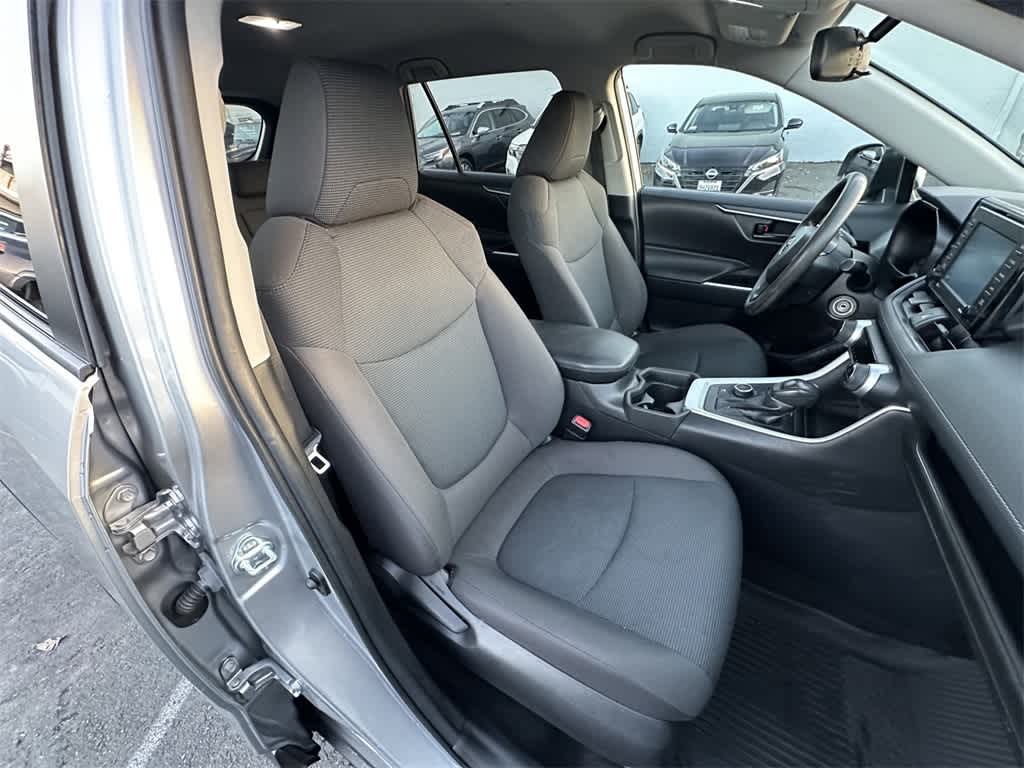 Thumbnail: 2021 Toyota RAV4 - 14