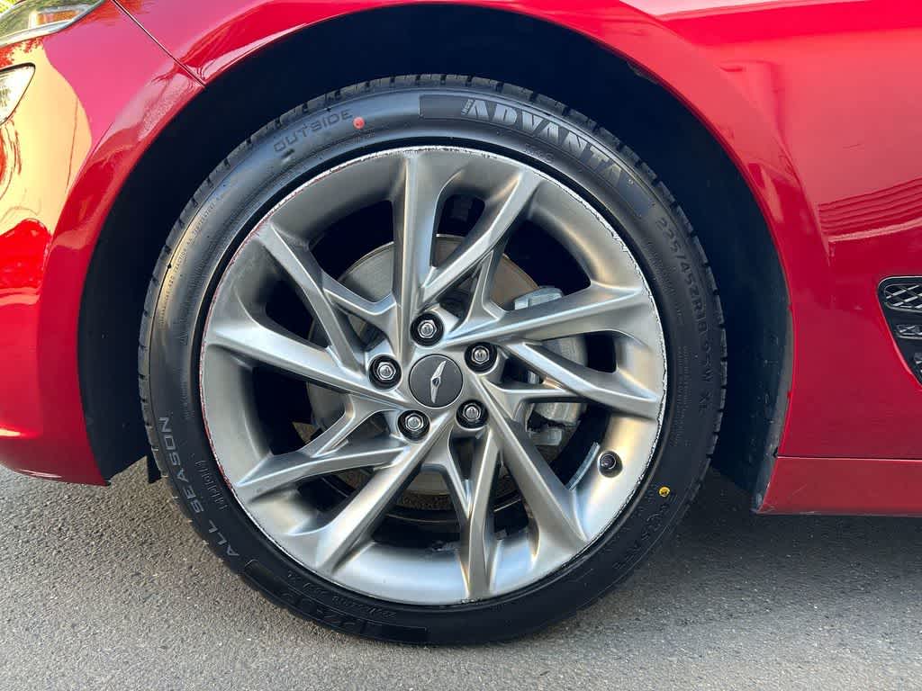 Thumbnail: 2022 Genesis G70 - 8
