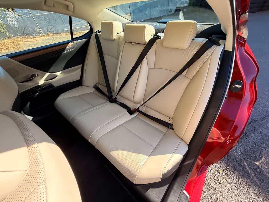 Thumbnail: 2023 Lexus ES - 14