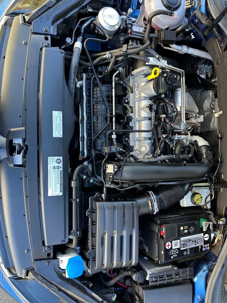 Thumbnail: 2019 Volkswagen e-Golf - 9