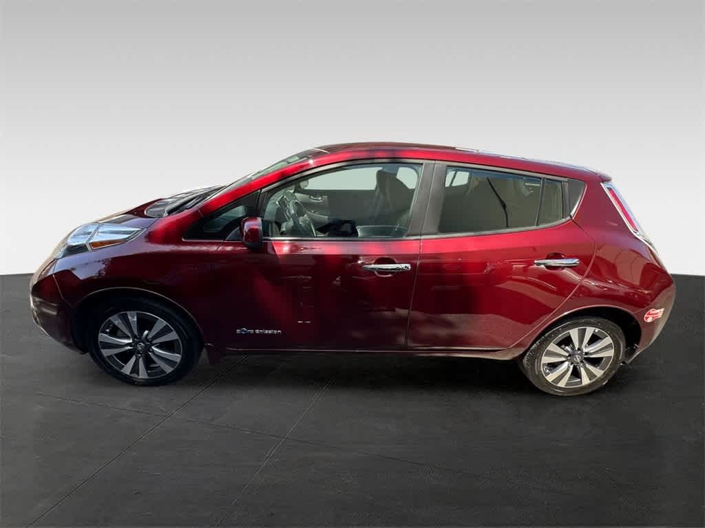 Thumbnail: 2017 Nissan Leaf - 3