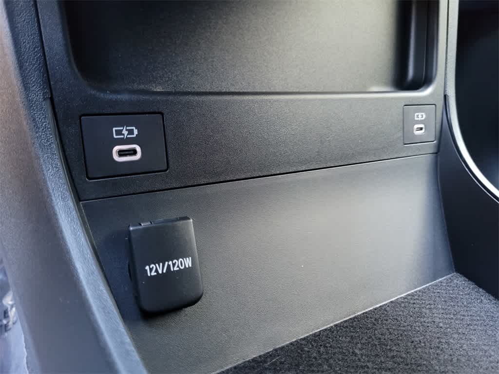 Thumbnail: 2024 Subaru Solterra - 17