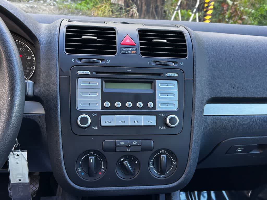Thumbnail: 2009 Volkswagen Rabbit - 16