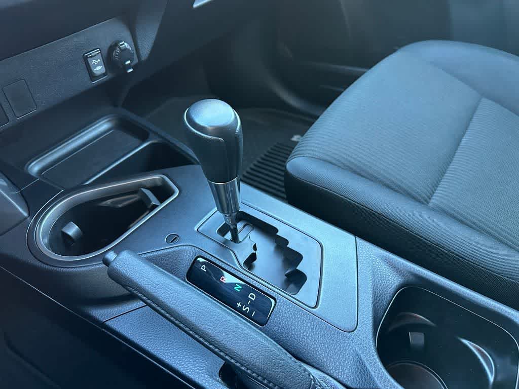 Thumbnail: 2016 Toyota RAV4 - 17