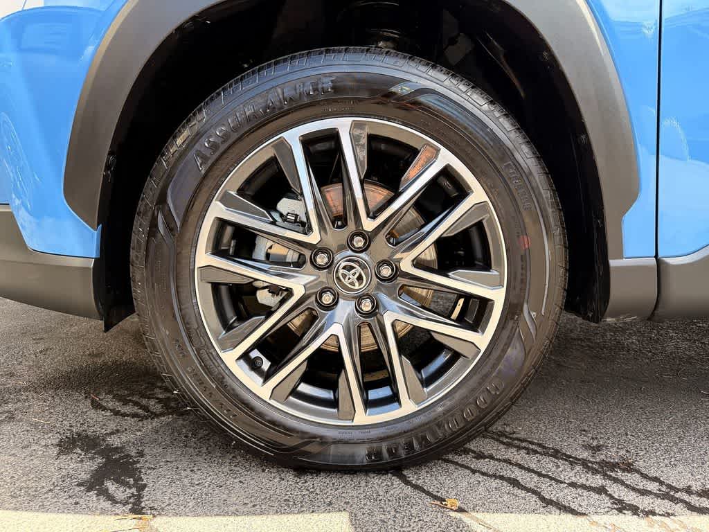 Thumbnail: 2026 Toyota Corolla Cross - 8