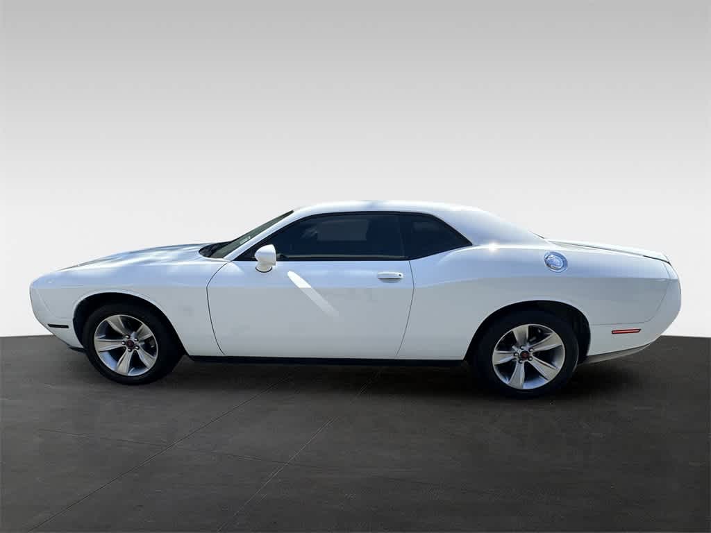 2017 Dodge Challenger SXT 3