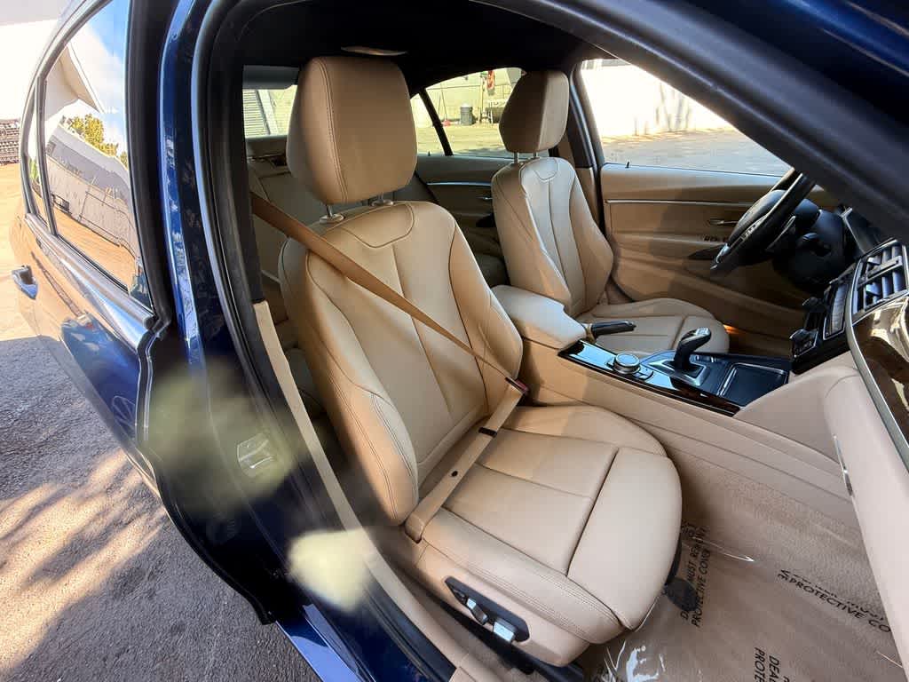 Thumbnail: 2016 BMW 3 Series - 15