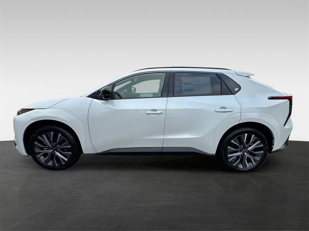 Thumbnail: 2026 Subaru Solterra - 3