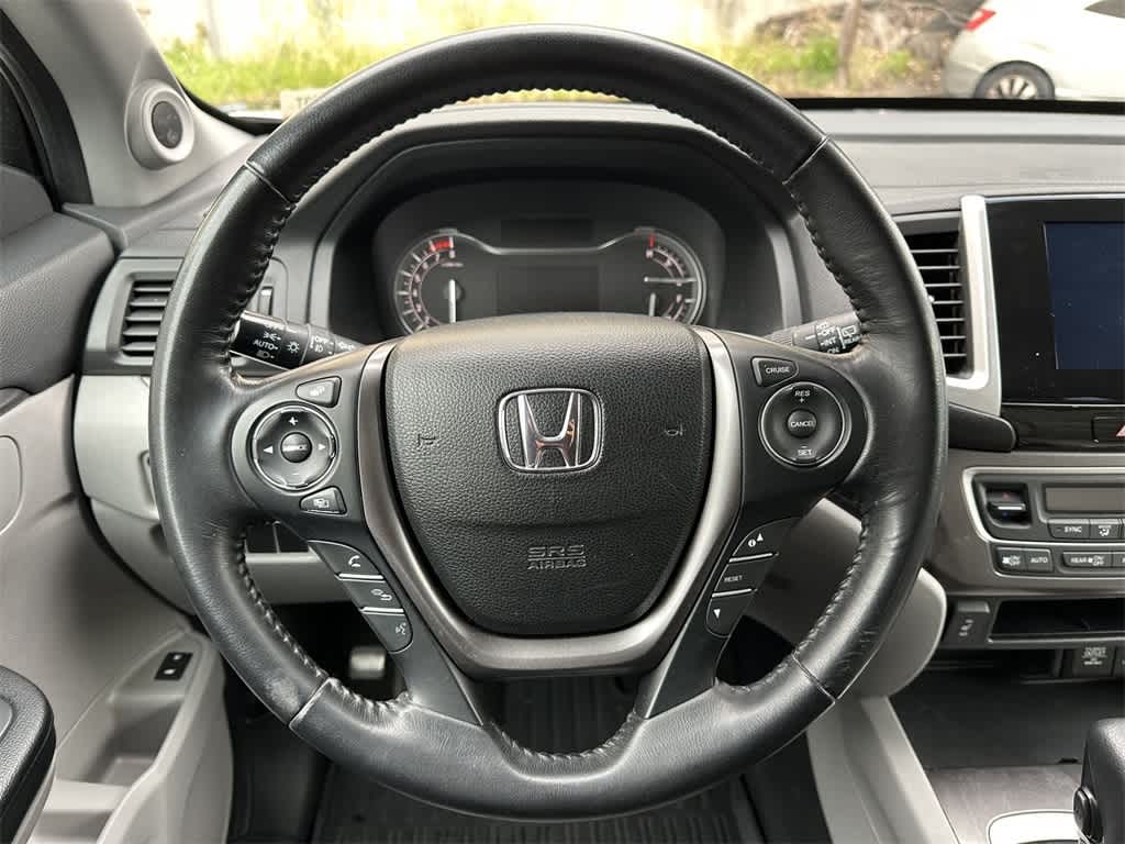 Thumbnail: 2016 Honda Pilot - 16