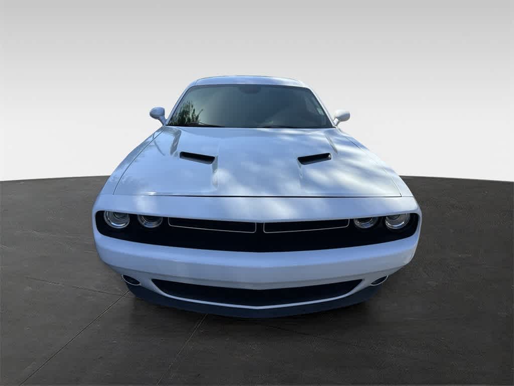 2017 Dodge Challenger SXT 6
