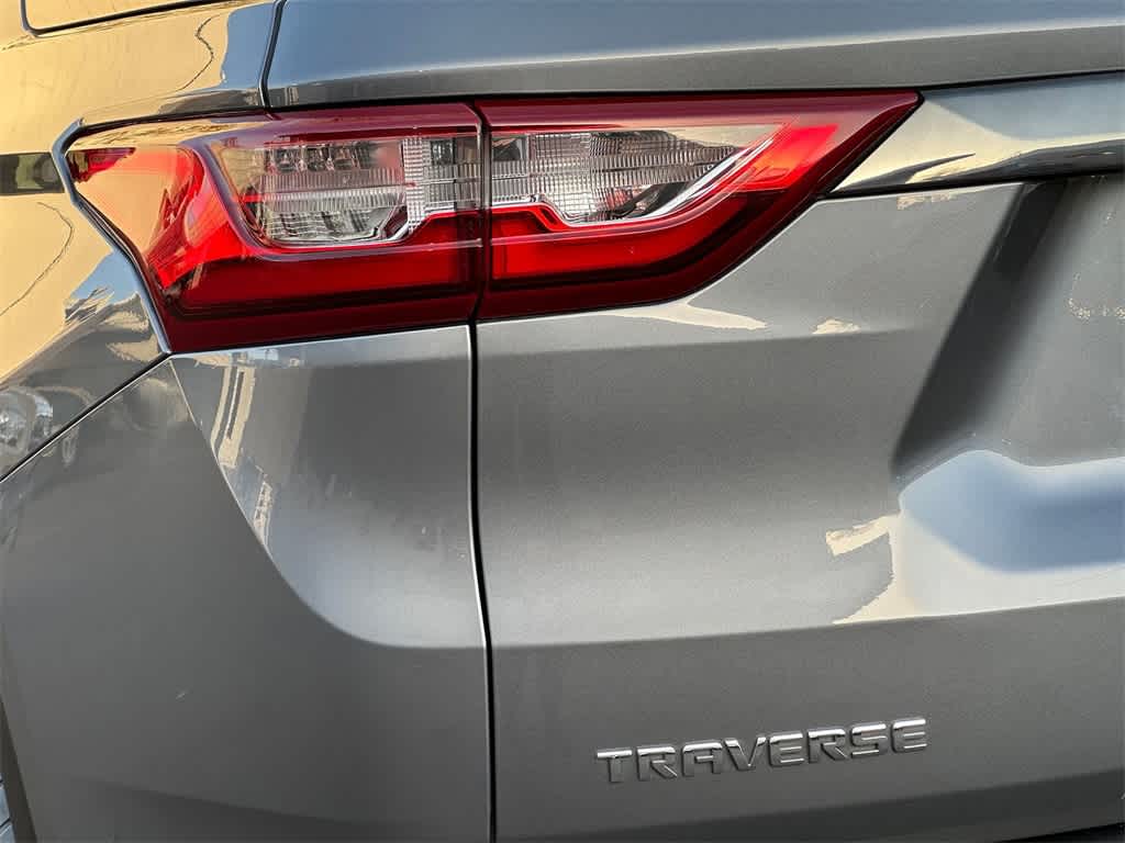 Thumbnail: 2020 Chevrolet Traverse - 7