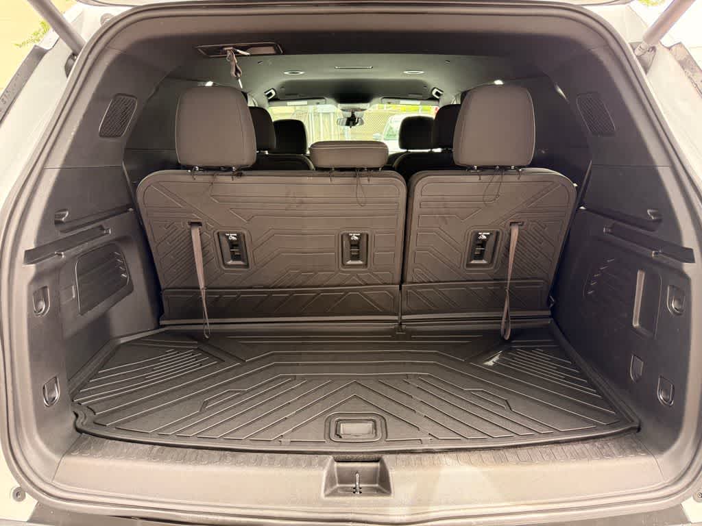 Thumbnail: 2024 Chevrolet Traverse - 19