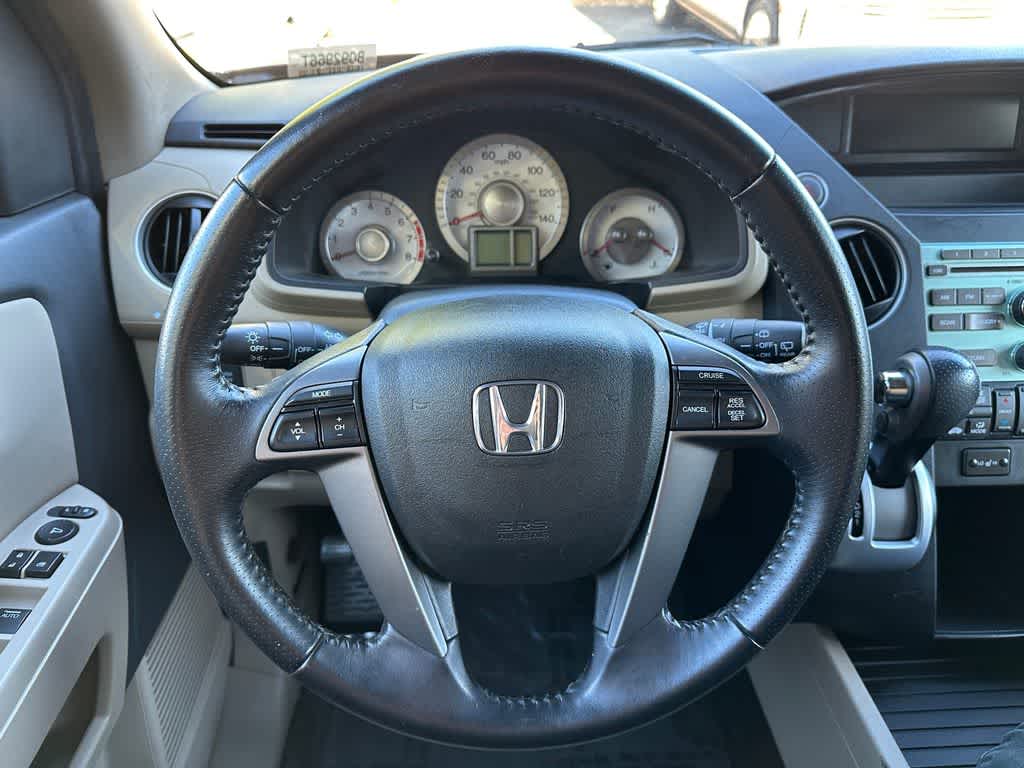 Thumbnail: 2011 Honda Pilot - 16