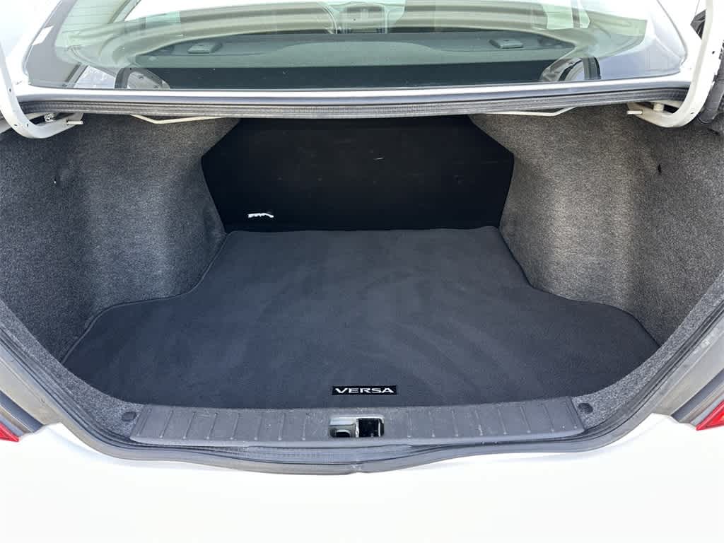 Thumbnail: 2017 Nissan Versa - 20