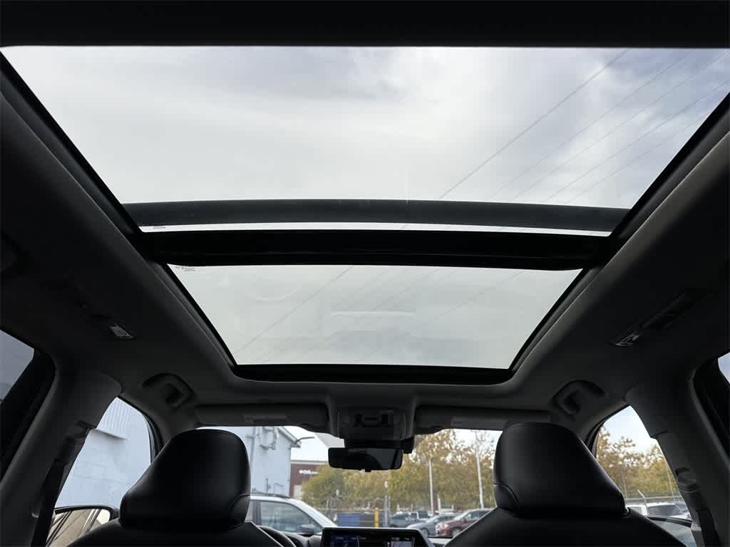 Thumbnail: 2021 Toyota Highlander - 13