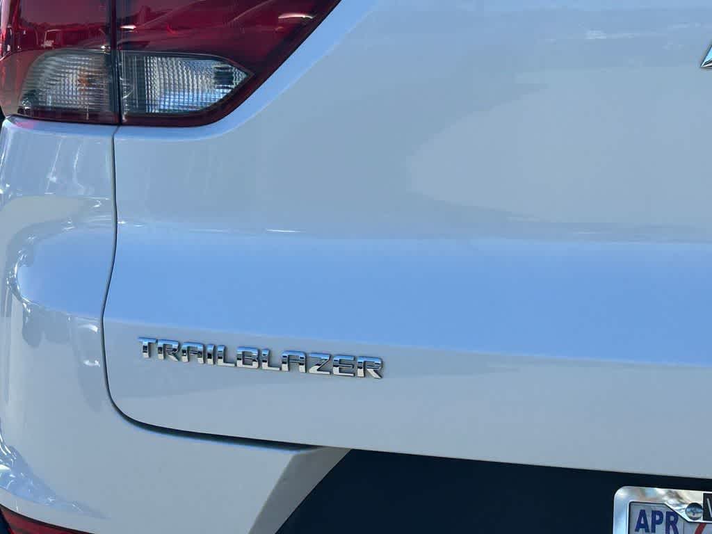 Thumbnail: 2021 Chevrolet TrailBlazer - 6