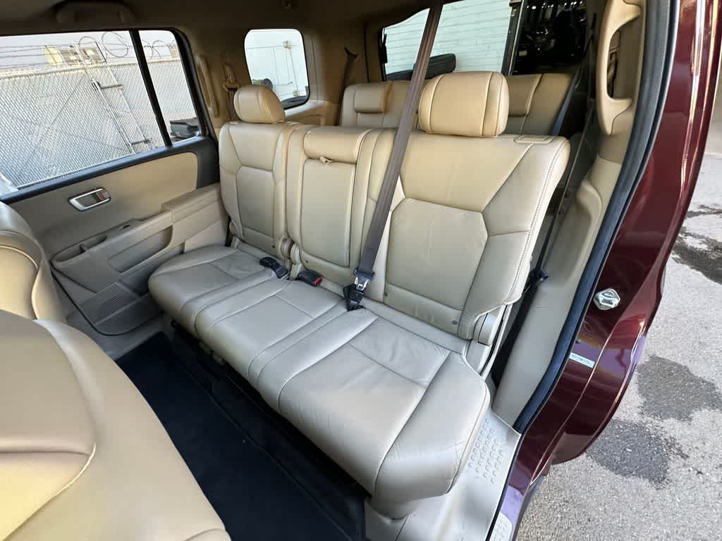 Thumbnail: 2011 Honda Pilot - 14