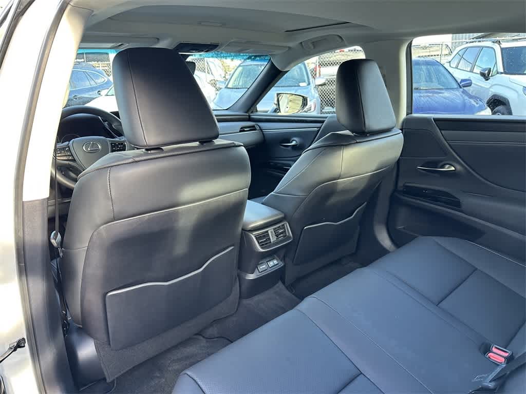 Thumbnail: 2024 Lexus ES - 13