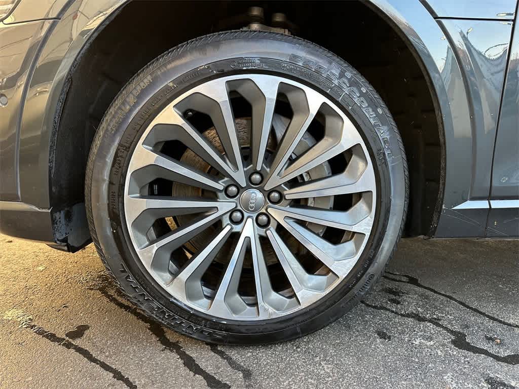 Thumbnail: 2019 Audi e-tron - 8