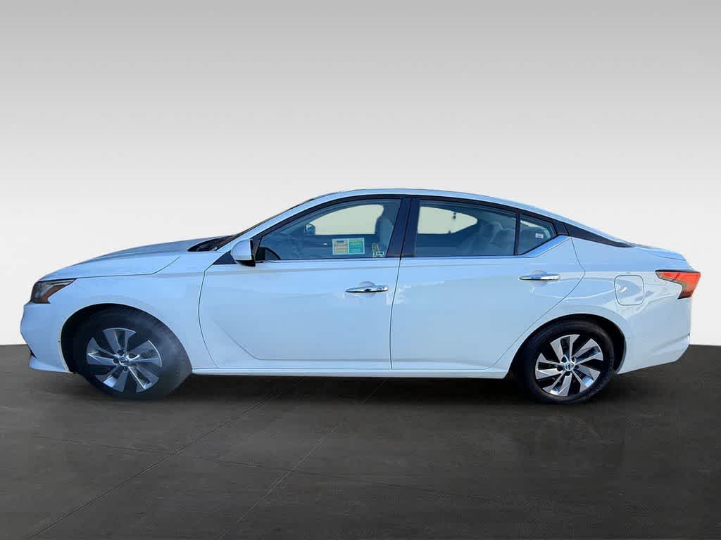 Thumbnail: 2020 Nissan Altima - 3