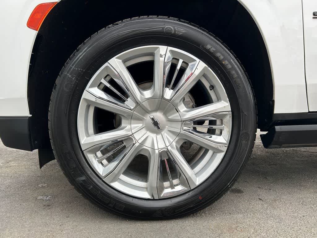 Thumbnail: 2021 Chevrolet Suburban - 7