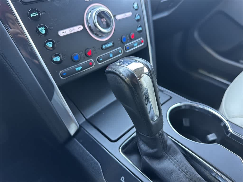 Thumbnail: 2019 Ford Explorer - 18