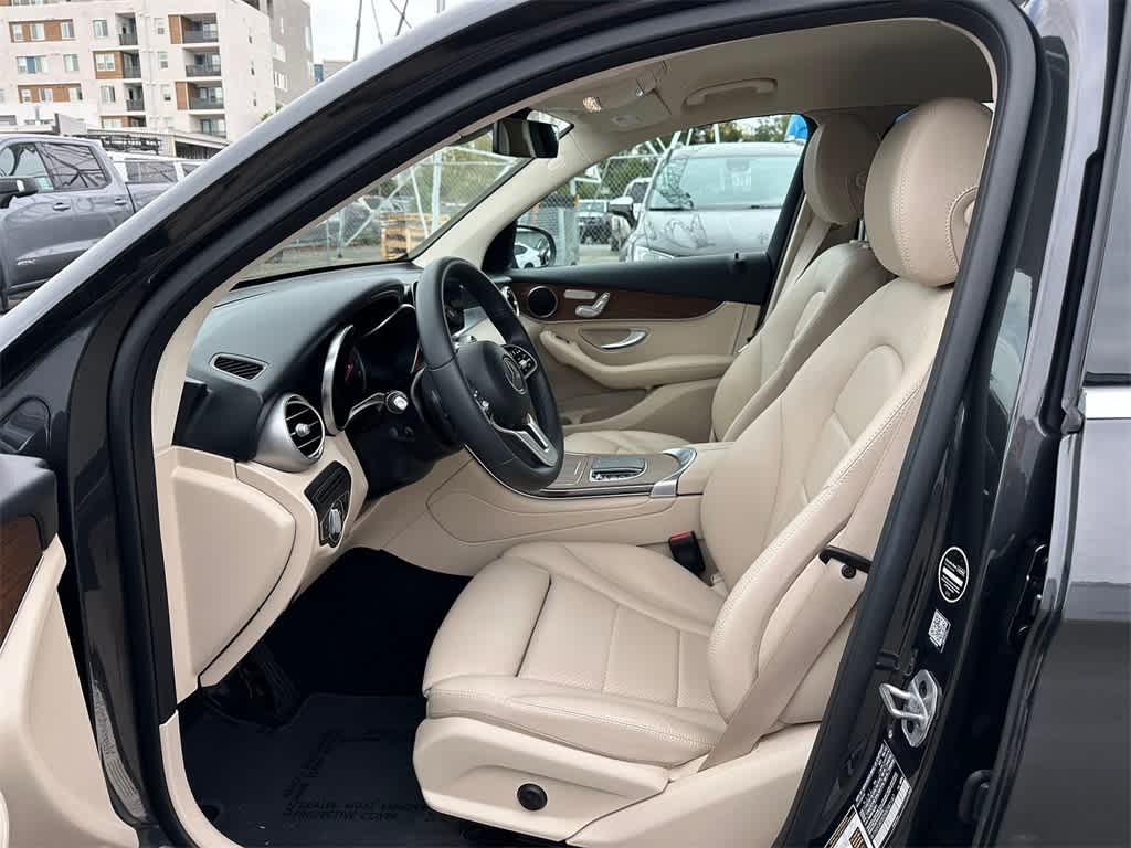 Thumbnail: 2022 Mercedes-Benz GLC - 2