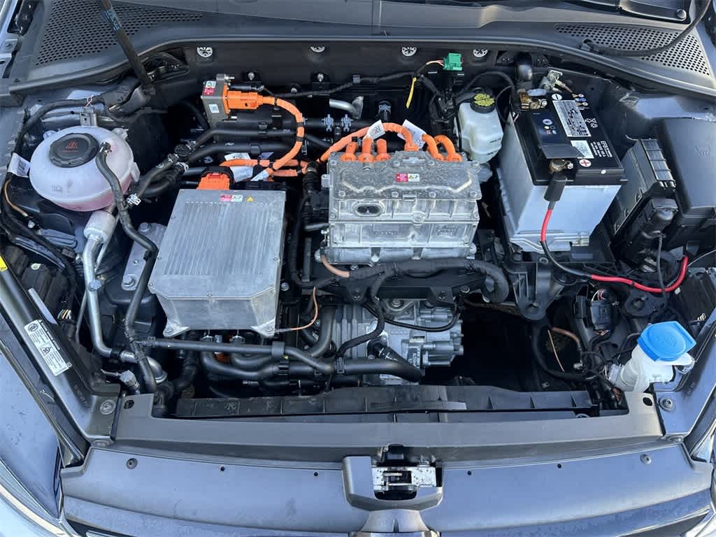 Thumbnail: 2019 Volkswagen e-Golf - 9