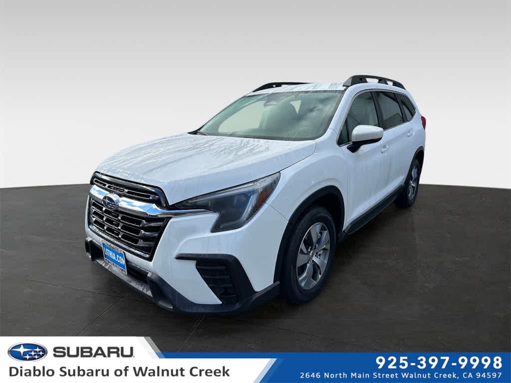 2024 Subaru Ascent Premium's photo