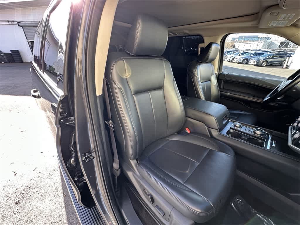 Thumbnail: 2022 Ford Expedition MAX - 14