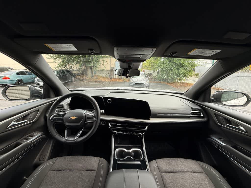 Thumbnail: 2024 Chevrolet Traverse - 10