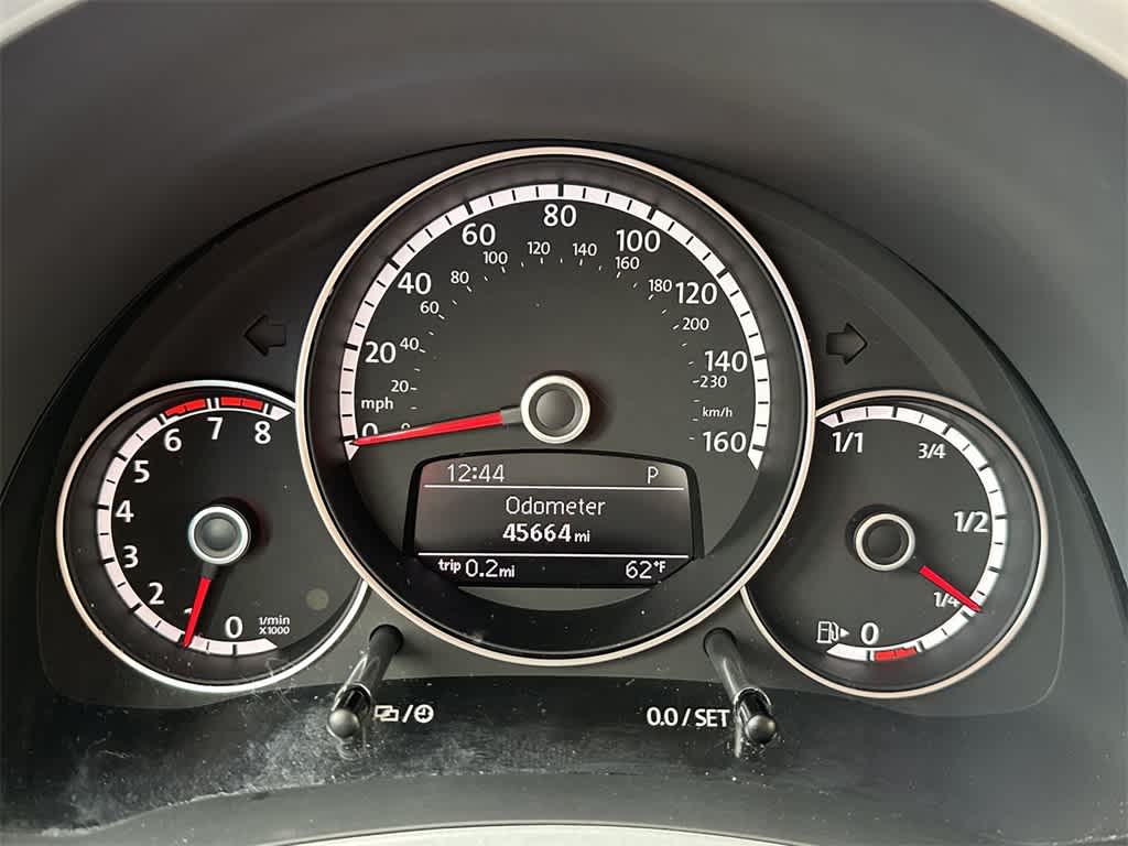 Thumbnail: 2016 Volkswagen Beetle - 18