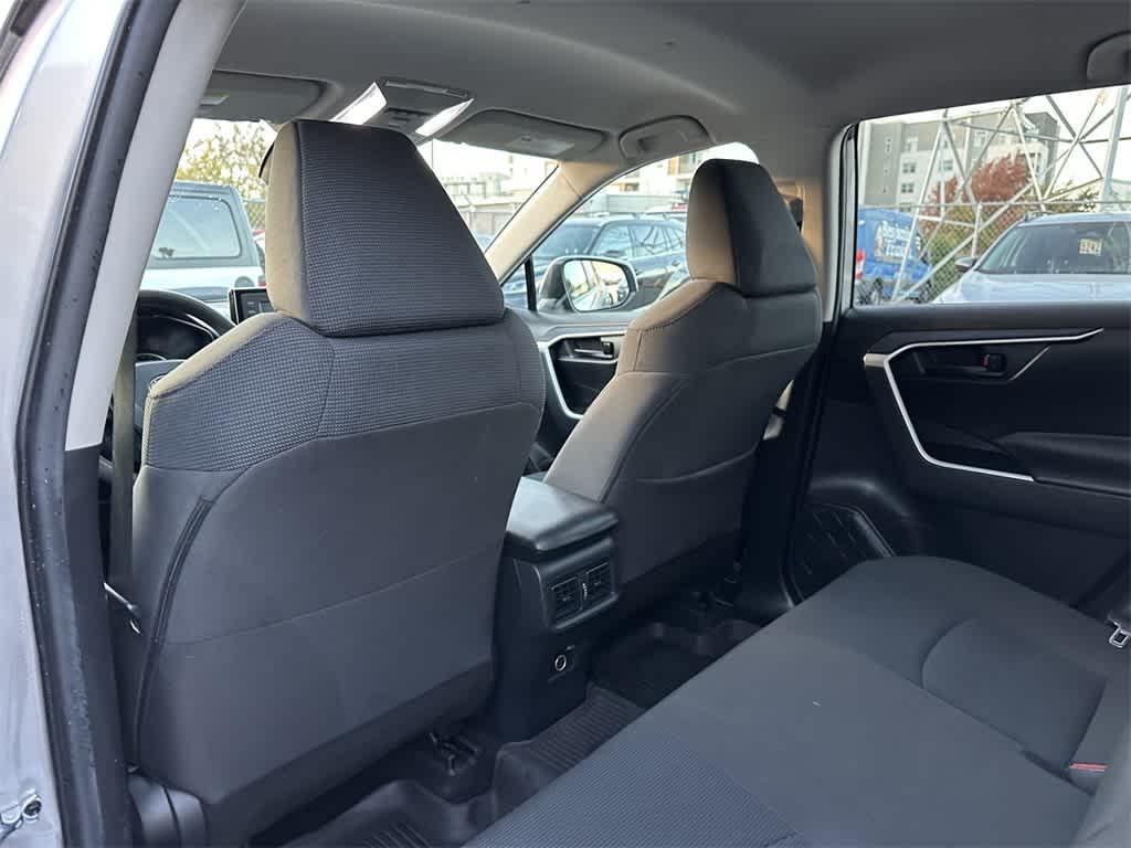 Thumbnail: 2021 Toyota RAV4 - 12