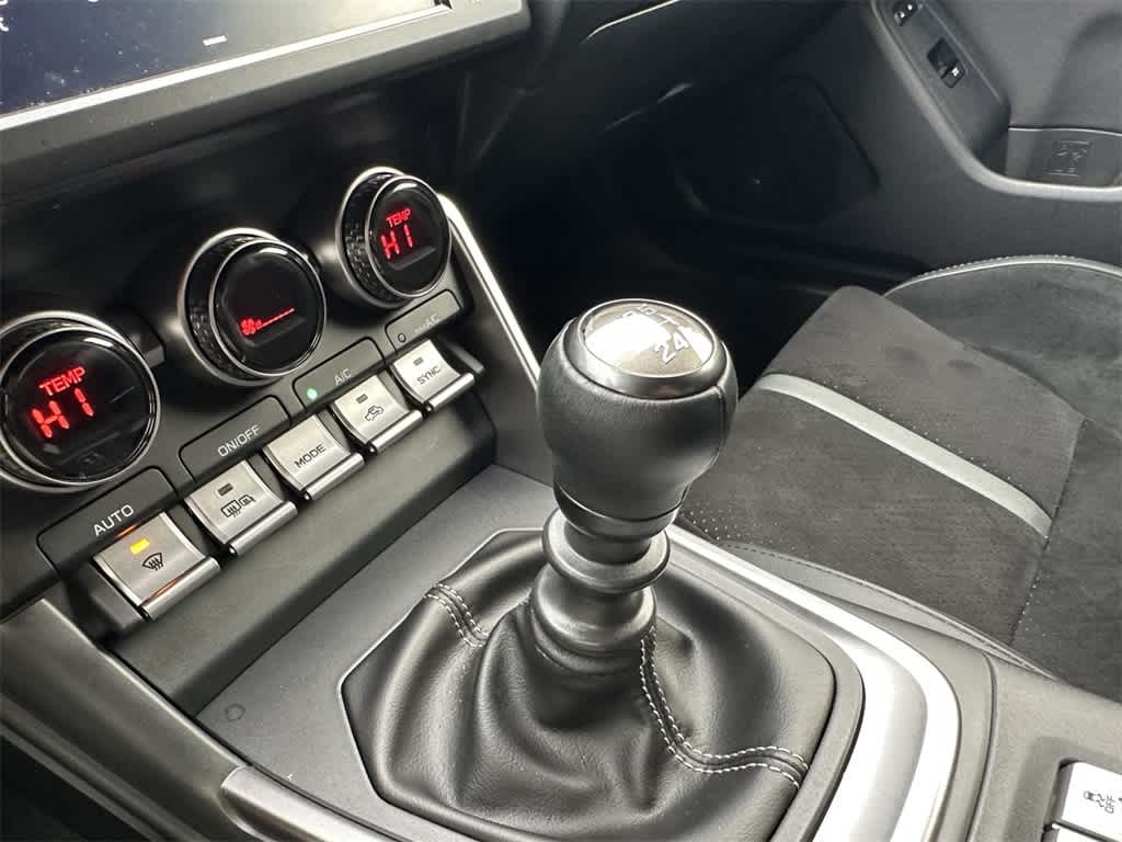 Thumbnail: 2023 Toyota GR86 - 17