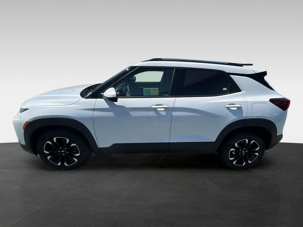 Thumbnail: 2021 Chevrolet TrailBlazer - 3