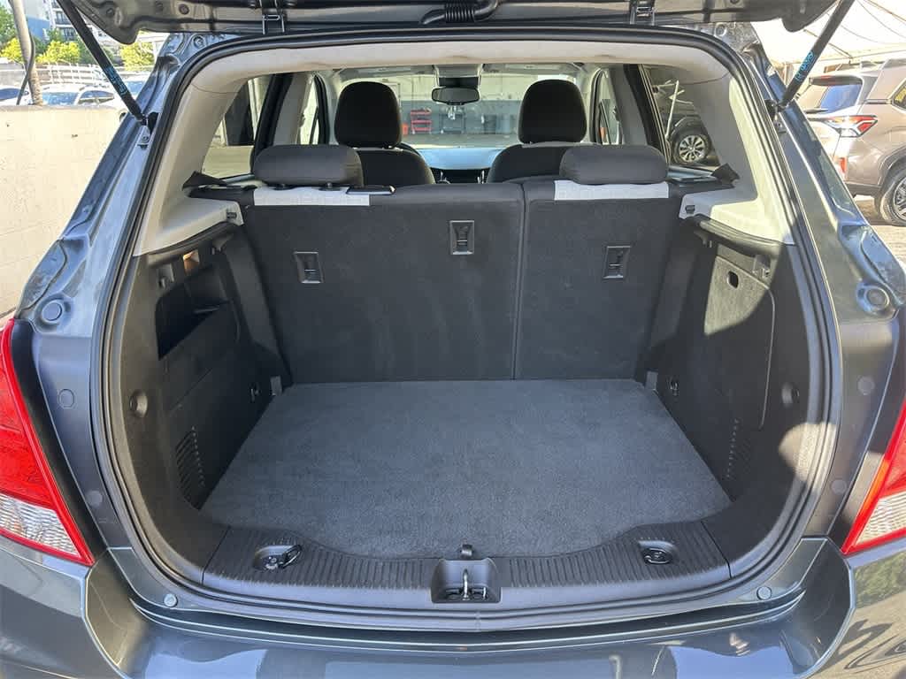 Thumbnail: 2020 Chevrolet Trax - 21