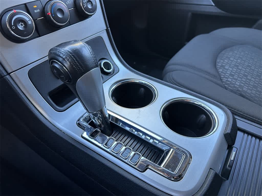 Thumbnail: 2011 GMC Acadia - 17