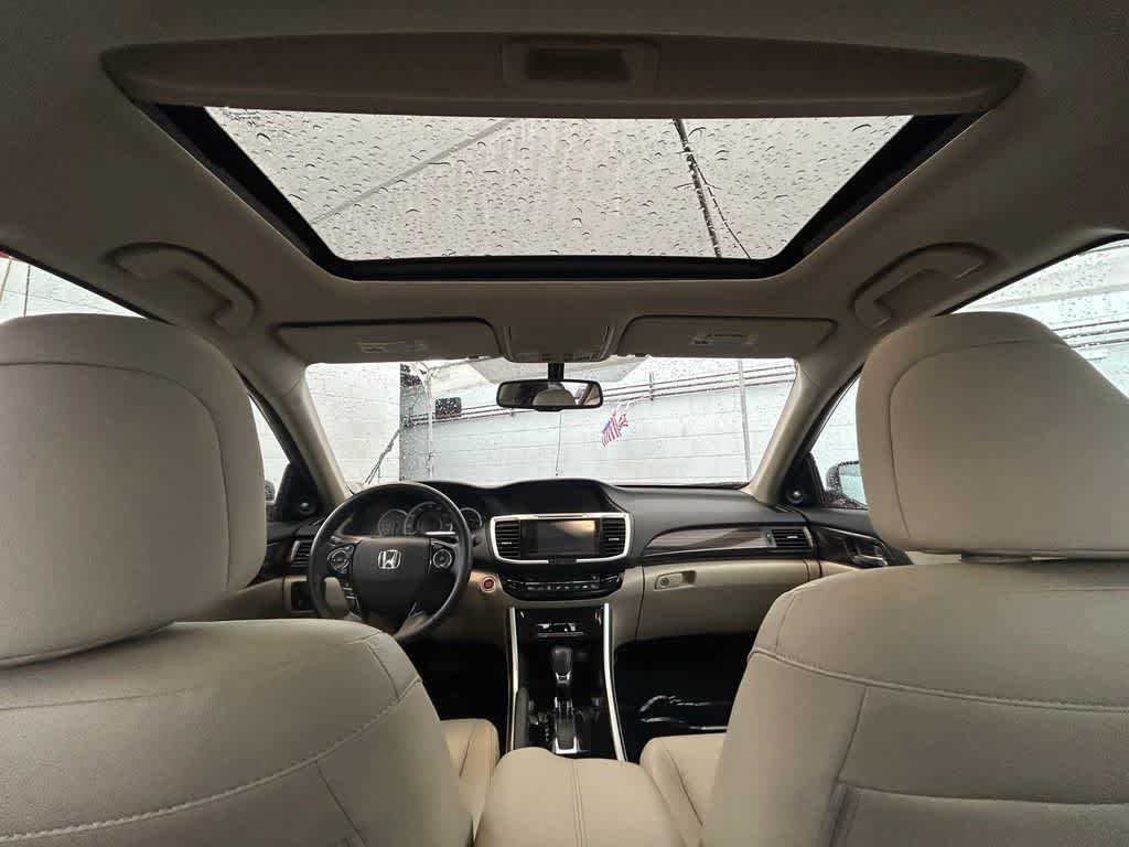 Thumbnail: 2016 Honda Accord - 10