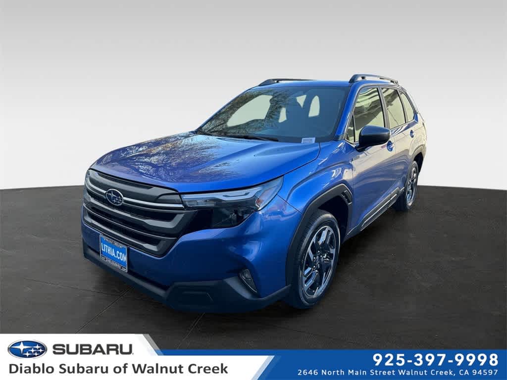 2025 Subaru Forester Premium's photo