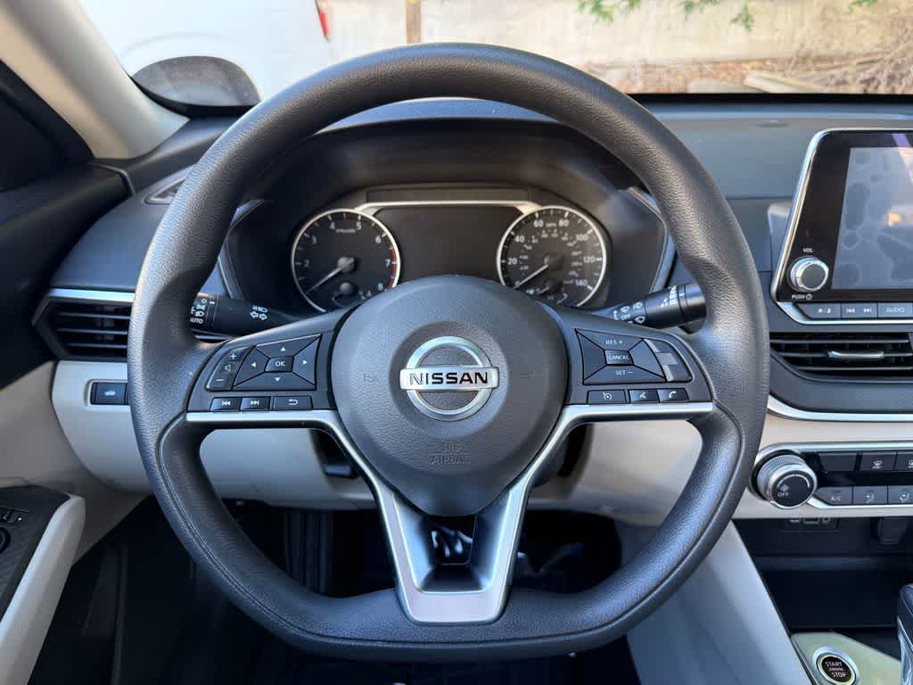 Thumbnail: 2020 Nissan Altima - 15