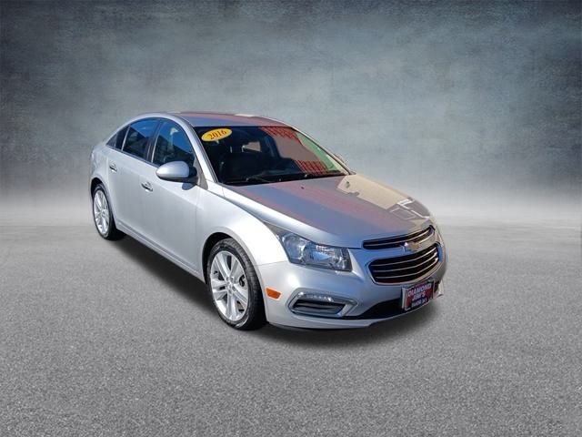2016 Chevrolet Cruze LTZ photo 3
